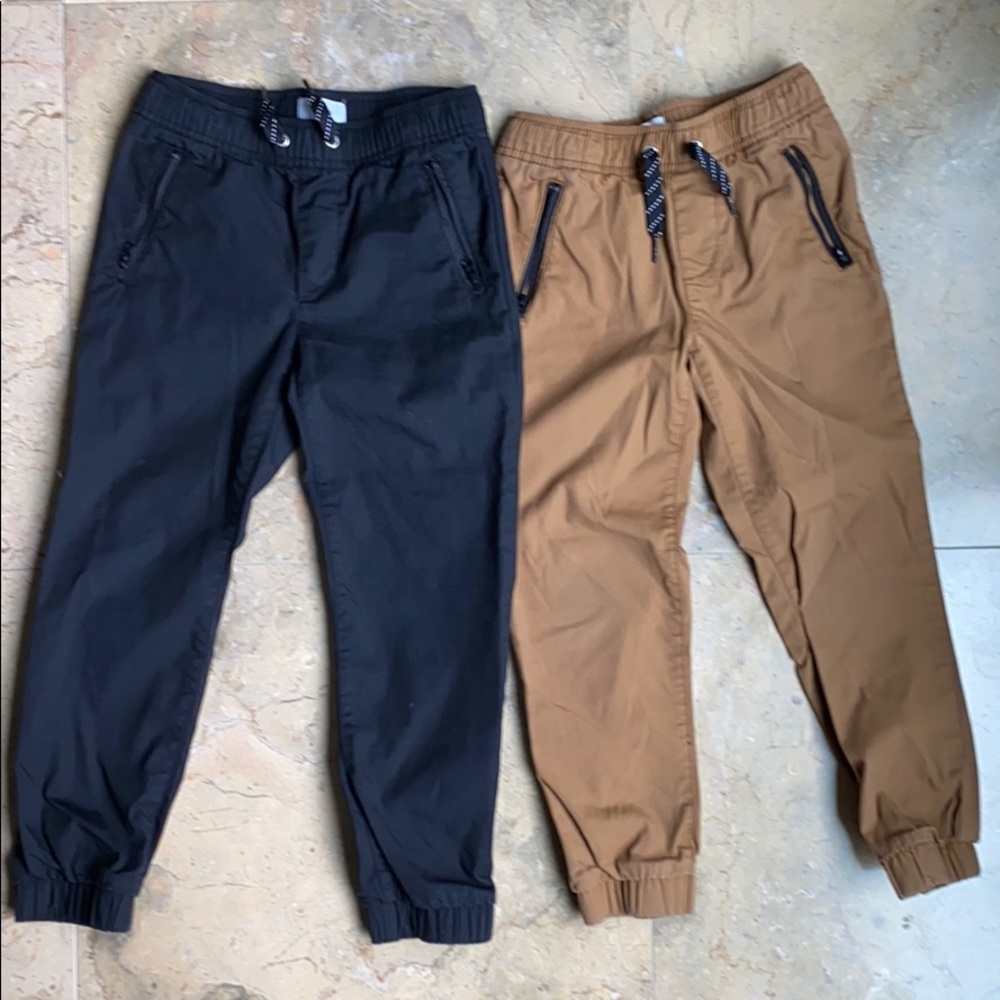 Boys Old Navy Go-Dry jogger pants(2)